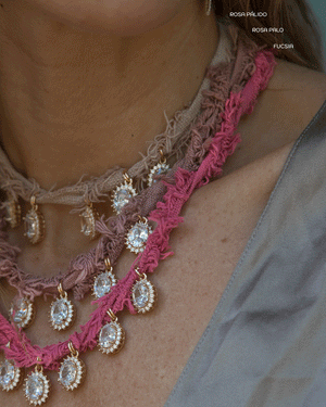 COLLAR MAJESTIC FUCSIA